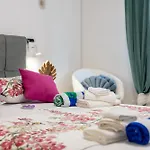 Top Location Beach & Downtown Apartment Park
