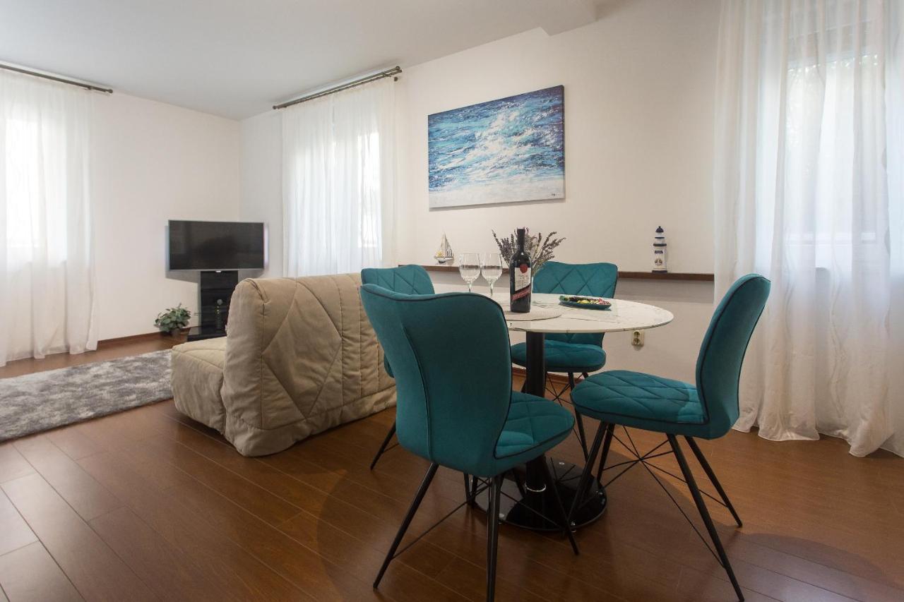 Location & Downtown Park Apartman